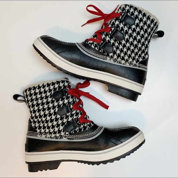 sorel houndstooth boots